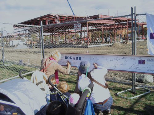 Steel Beam at Northside Branch Library Goes Up in History with More Than 500 Signatures