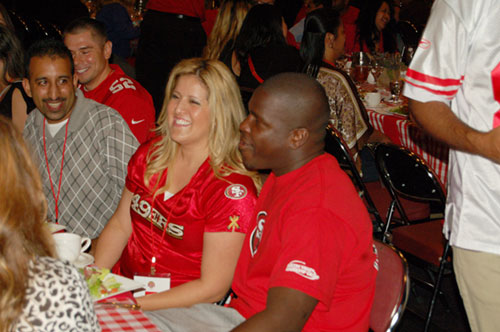 49ers Players Give Up Playbooks and Gridiron Gear for Aprons and Fun Times