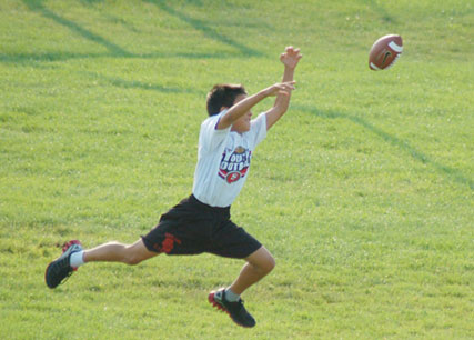 Santa Clara Lions and 49ers Host Gatorade Junior Training Camp