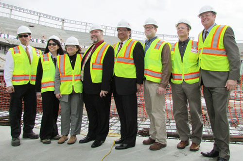 Santa Clara Stadium's Super Bowl Bid Gaining Steam