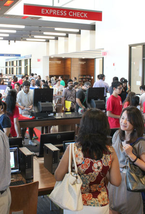 Thousands Attend Northside Branch Library's Grand Opening