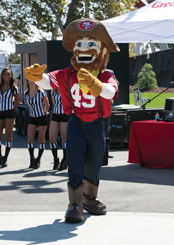 Red Zone Rally Opens For Ultimate Pre-Game Experience Red Zone Rally Opens For Ultimate Pre-Game Experience