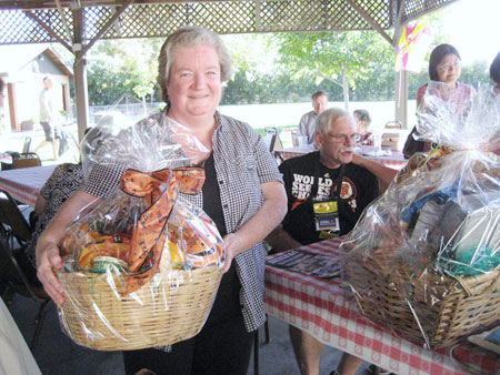 2014 Sister Cities Barbecue a Tasty Mix of Food, Fundraising, and Politics 2014 Sister Cities Barbecue a Tasty Mix of Food, Fundraising, and Politics
