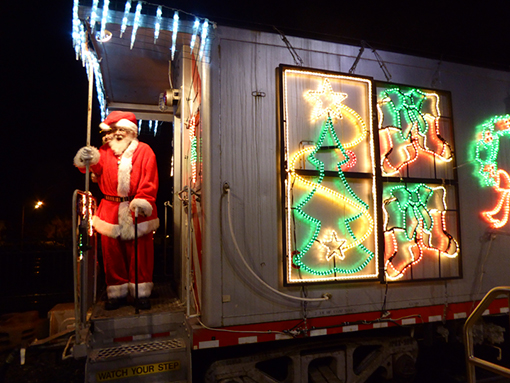Holiday Train Carries Santa From San Francisco to Santa Clara Holiday Train Carries Santa From San Francisco to Santa Clara