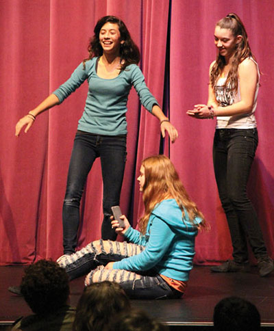 Wilcox Hosts Improv Night Wilcox Hosts Improv Night