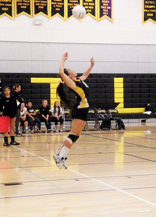 Bruins, Chargers battle it out in rivalry Bruins, Chargers battle it out in rivalry