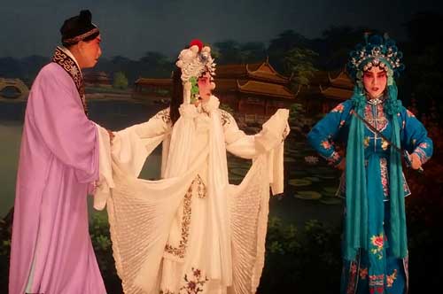 Chinese Opera Makes a Stop in Santa Clara Chinese Opera Makes a Stop in Santa Clara