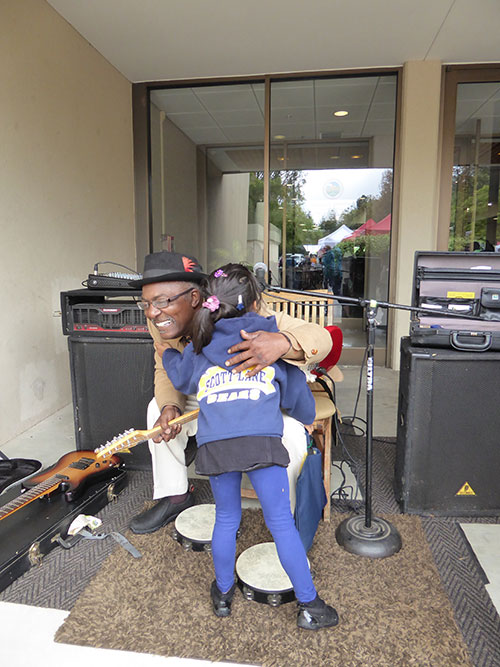 Singing Despite the Rain: Earth and Arbor Day at Central Park Singing Despite the Rain: Earth and Arbor Day at Central Park