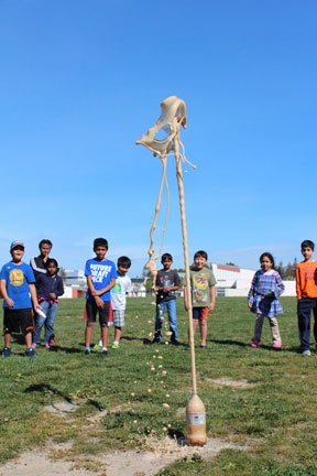 children-cook-up-science-at-northside-librarys-science-day