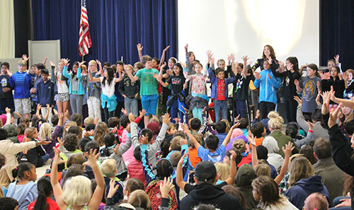 Washington Open Elementary School Begins Day on High Note with Weekly Open Sing Washington Open Elementary School Begins Day on High Note with Weekly Open Sing